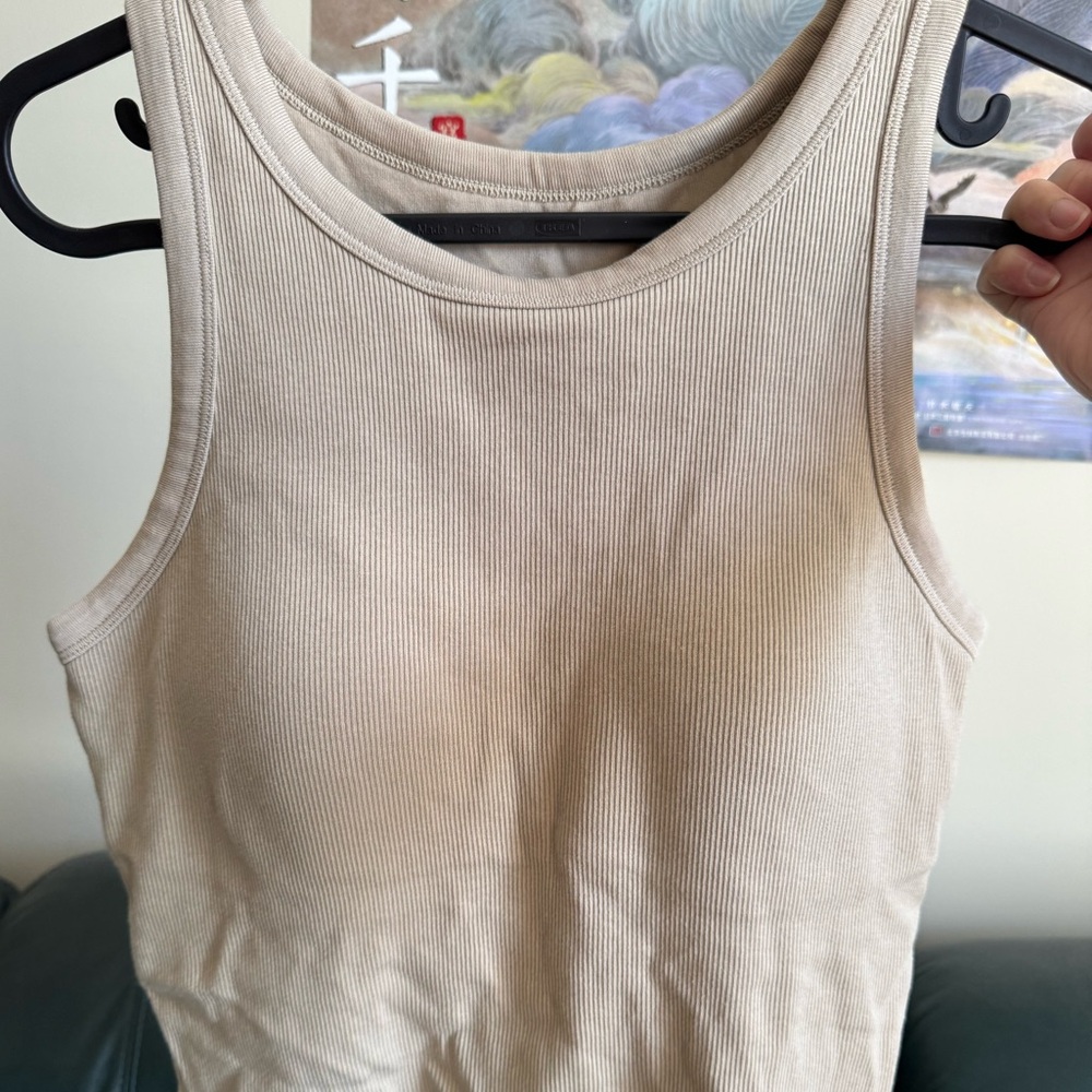 Uniqlo Bra Sleeveless Top